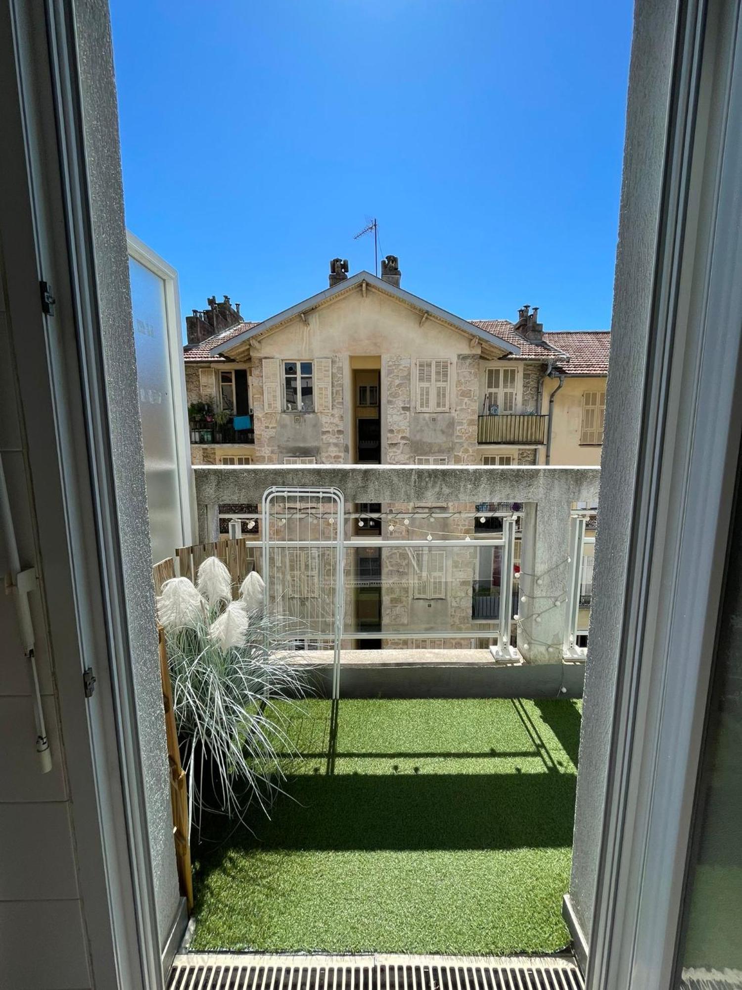 Charmant Studio Climatise Avec Terrasse Ensoleillee Ницца Экстерьер фото